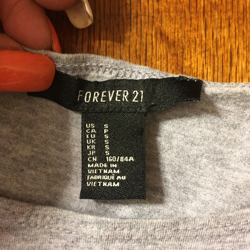 Gray crop top - Picture 3 of 3